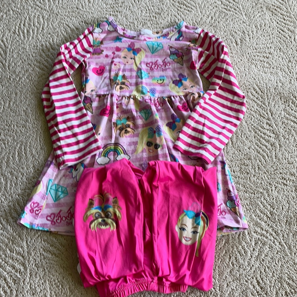 JoJo Siwa Outfit